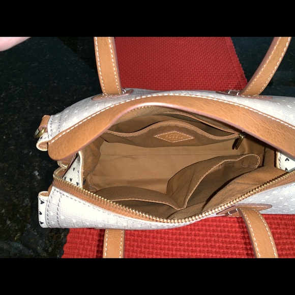 Fossil Purse with Detachable Strap - Picture 6 of 7